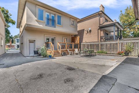 Photo 47 at 7 Avalon Avenue, Smythe, Toronto