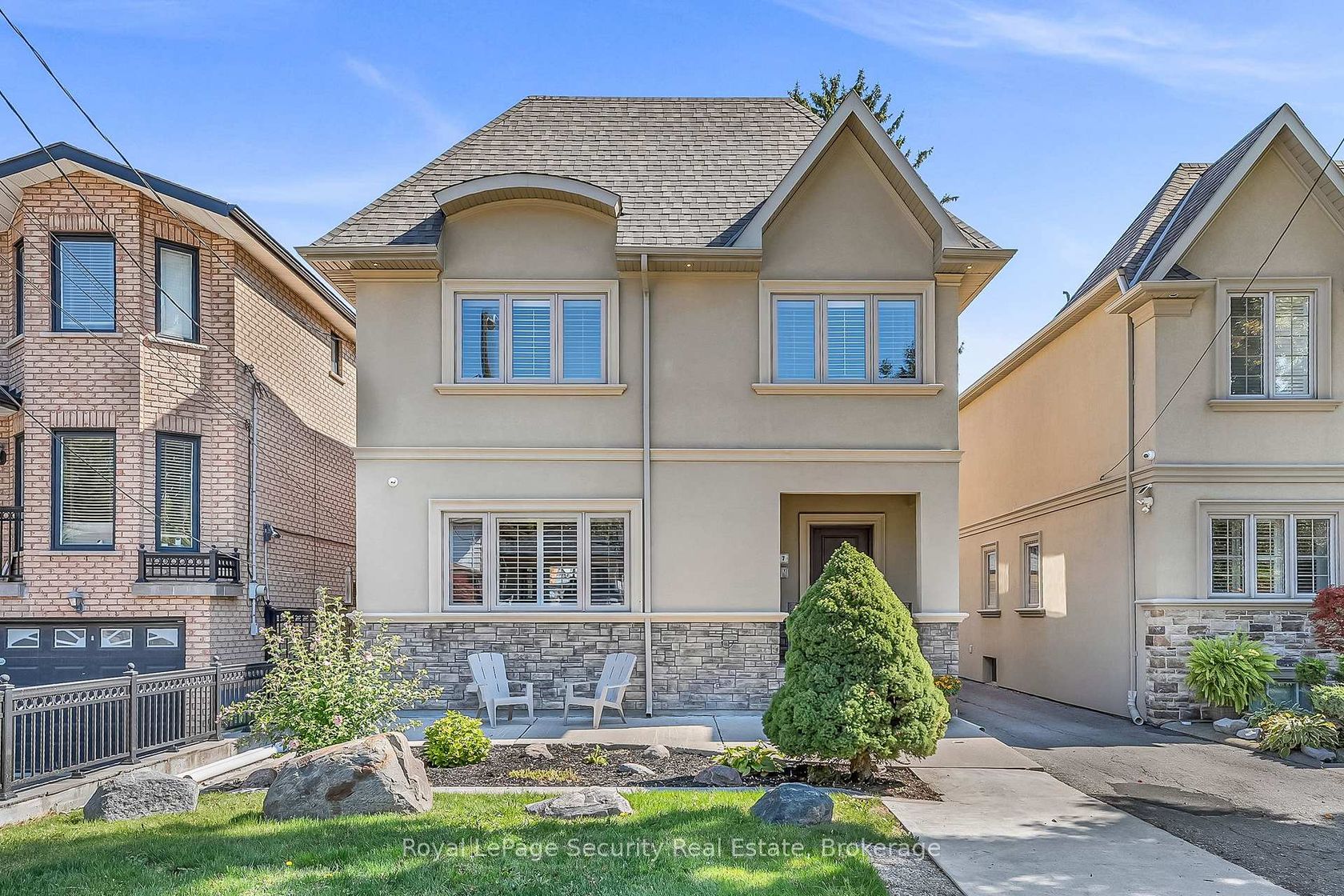 7 Avalon Avenue, Smythe, Toronto 