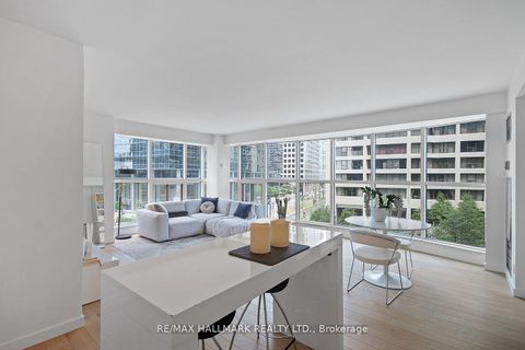 Photo 2 at 502 - 77 Harbour Square, Waterfront Communities C1, Toronto