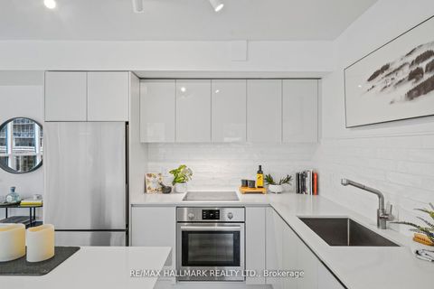 Photo 6 at 502 - 77 Harbour Square, Waterfront Communities C1, Toronto