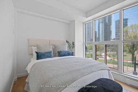 Photo 15 at 502 - 77 Harbour Square, Waterfront Communities C1, Toronto