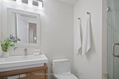Photo 18 at 502 - 77 Harbour Square, Waterfront Communities C1, Toronto