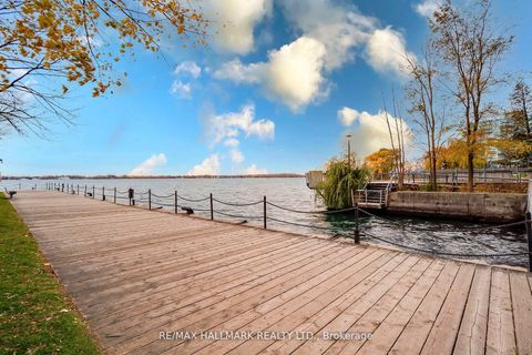 Photo 27 at 502 - 77 Harbour Square, Waterfront Communities C1, Toronto