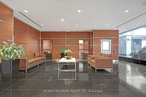 Photo 28 at 502 - 77 Harbour Square, Waterfront Communities C1, Toronto