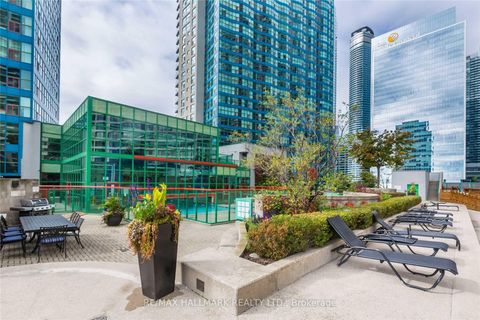 Photo 34 at 502 - 77 Harbour Square, Waterfront Communities C1, Toronto