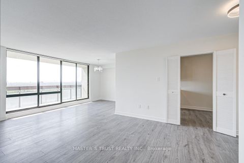Photo 10 at 1110 - 260 Seneca Hill Drive, Don Valley Village, Toronto