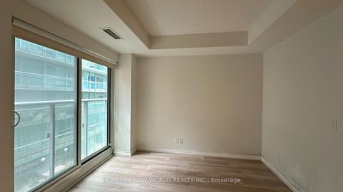 Photo 13 at 402 - 30 Nelson Street, Waterfront Communities C1, Toronto