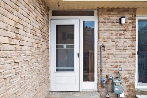 Photo 3 at 113 Rock Fern Way, Don Valley Village, Toronto