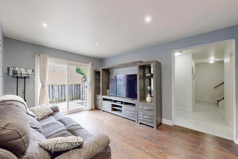 Photo 6 at 113 Rock Fern Way, Don Valley Village, Toronto