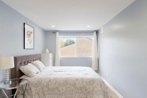 Photo 23 at 113 Rock Fern Way, Don Valley Village, Toronto