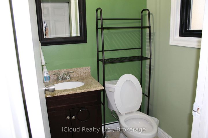 Photo 12 at 42 Lindridge Avenue, Westgate, Brampton