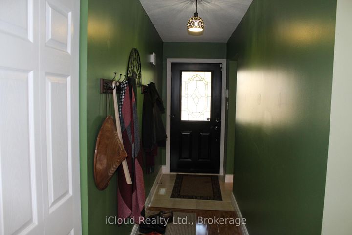 Photo 21 at 42 Lindridge Avenue, Westgate, Brampton
