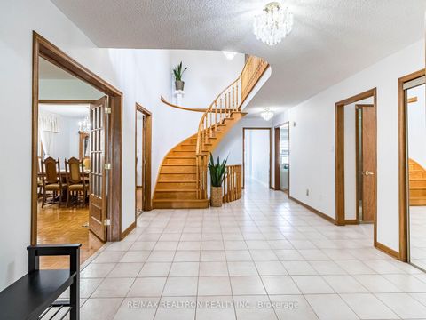 Photo 1 at 66 Nimbus Place, East Woodbridge, Vaughan