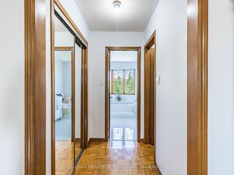 Photo 19 at 66 Nimbus Place, East Woodbridge, Vaughan