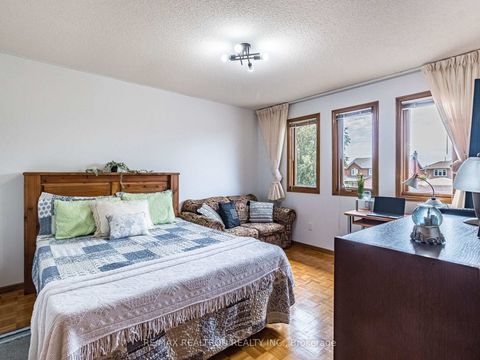 Photo 24 at 66 Nimbus Place, East Woodbridge, Vaughan