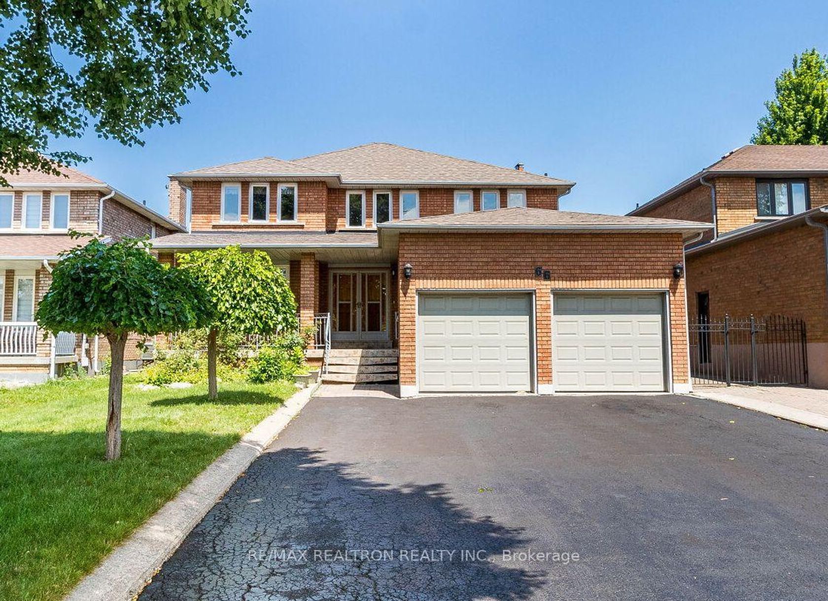 66 Nimbus Place, East Woodbridge, Vaughan 