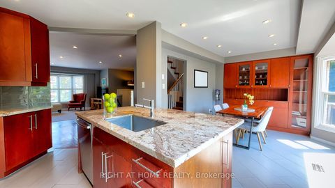 Photo 2 at 50 Tamarack Circle, The Westway, Toronto