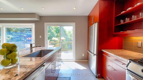 Photo 4 at 50 Tamarack Circle, The Westway, Toronto