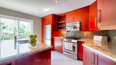 Photo 5 at 50 Tamarack Circle, The Westway, Toronto