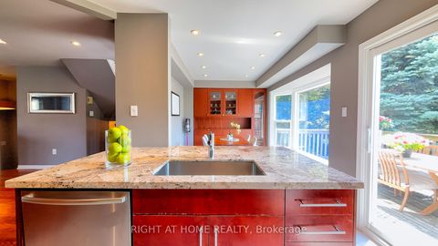 Photo 6 at 50 Tamarack Circle, The Westway, Toronto