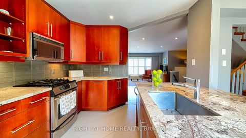 Photo 7 at 50 Tamarack Circle, The Westway, Toronto