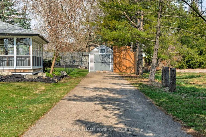 Photo 2 at 13175 15 Side Road, Georgetown, Halton Hills