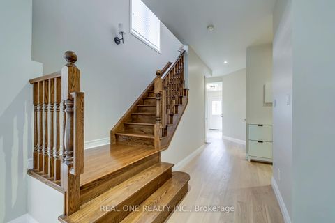 Photo 19 at 2296 Parkglen Avenue, WM Westmount, Oakville