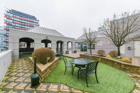 Photo 14 at 1004 - 140 Simcoe Street, Waterfront Communities C1, Toronto