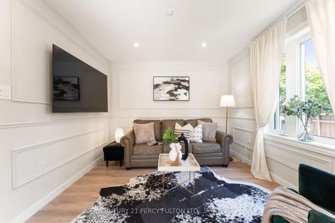 Photo 5 at 34 Topham Road, Parkview, Toronto