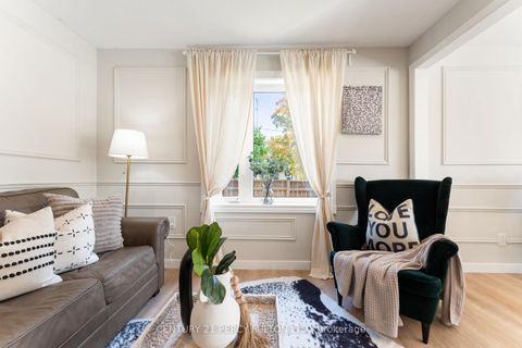 Photo 6 at 34 Topham Road, Parkview, Toronto