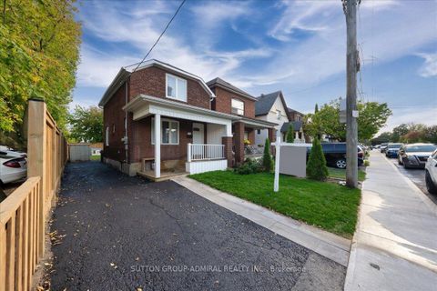 Photo 3 at 11 Bowie Avenue, Belgravia, Toronto