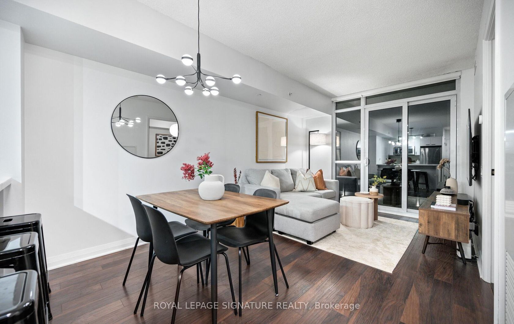 2503 - 5 Valhalla Inn Road, City Centre West, Toronto 