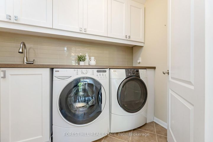 Photo 16 at 654 Laughren Crescent, CO Coates, Milton
