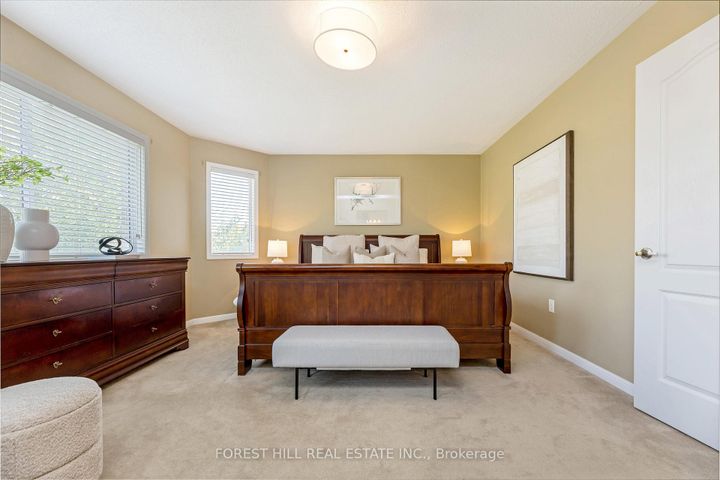 Photo 18 at 654 Laughren Crescent, CO Coates, Milton