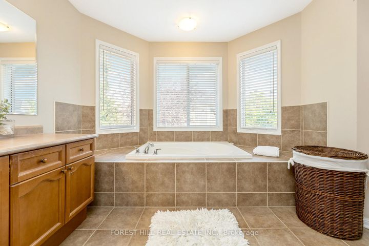 Photo 22 at 654 Laughren Crescent, CO Coates, Milton