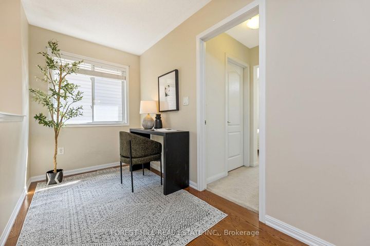 Photo 25 at 654 Laughren Crescent, CO Coates, Milton