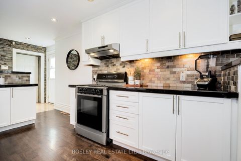 Photo 9 at 4 Whitaker Avenue, Niagara, Toronto
