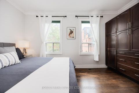 Photo 20 at 4 Whitaker Avenue, Niagara, Toronto