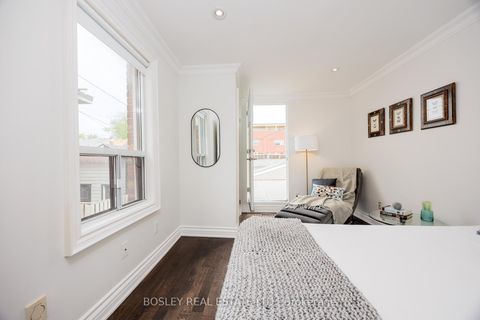 Photo 22 at 4 Whitaker Avenue, Niagara, Toronto