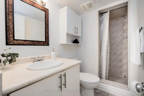 Photo 32 at 4 Whitaker Avenue, Niagara, Toronto
