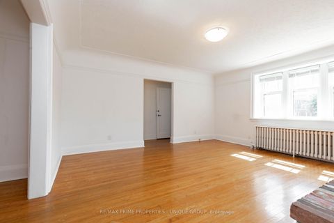 Photo 6 at 66 Burnaby Boulevard, Lawrence Park South, Toronto