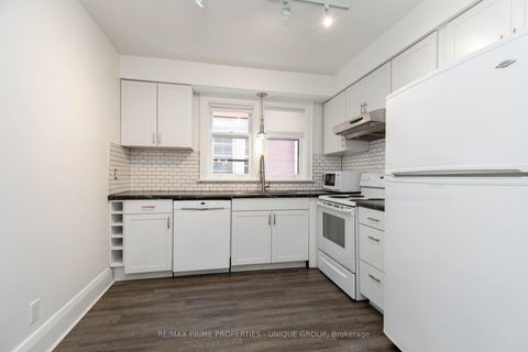 Photo 9 at 66 Burnaby Boulevard, Lawrence Park South, Toronto
