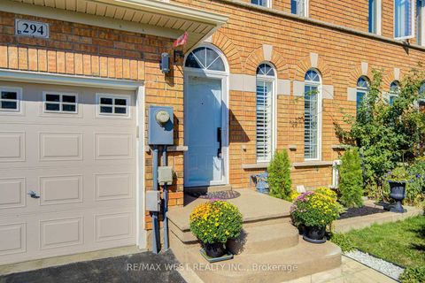 Photo 2 at 294 Hawkview Boulevard, Vellore Village, Vaughan