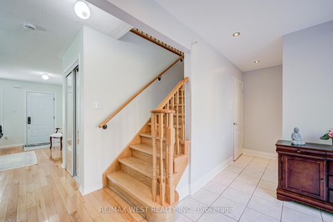 Photo 7 at 294 Hawkview Boulevard, Vellore Village, Vaughan