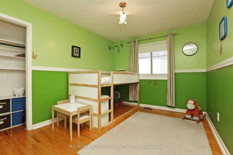 Photo 8 at 94A Oakridge Drive, Cliffcrest, Toronto