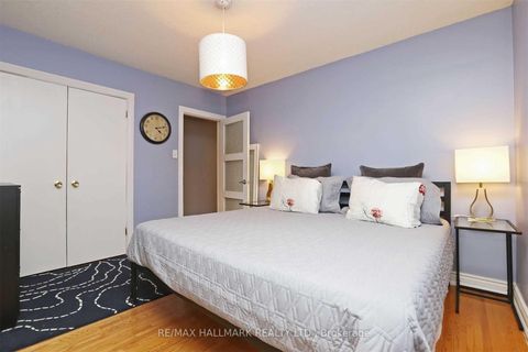 Photo 10 at 94A Oakridge Drive, Cliffcrest, Toronto