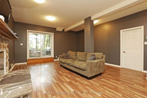 Photo 12 at 94A Oakridge Drive, Cliffcrest, Toronto
