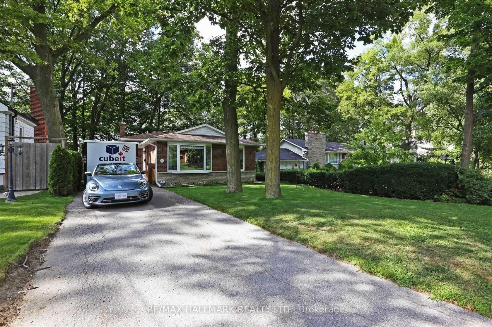 94A Oakridge Drive, Cliffcrest, Toronto 