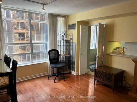 Photo 3 at 705 - 71 Simcoe Street, University, Toronto
