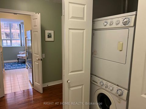 Photo 6 at 705 - 71 Simcoe Street, University, Toronto